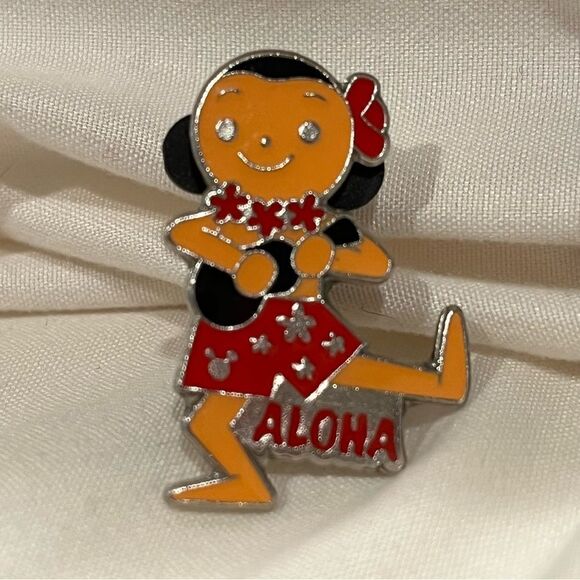 Disney Parks Aloha Pins set of 3 Trading Collectible Pins - Picture 7 of 7